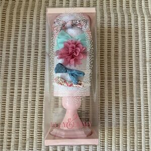 Elly and Emmy headband stand